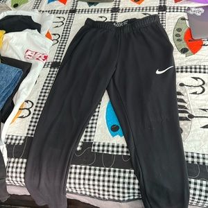 Nike standard fit sweat pants